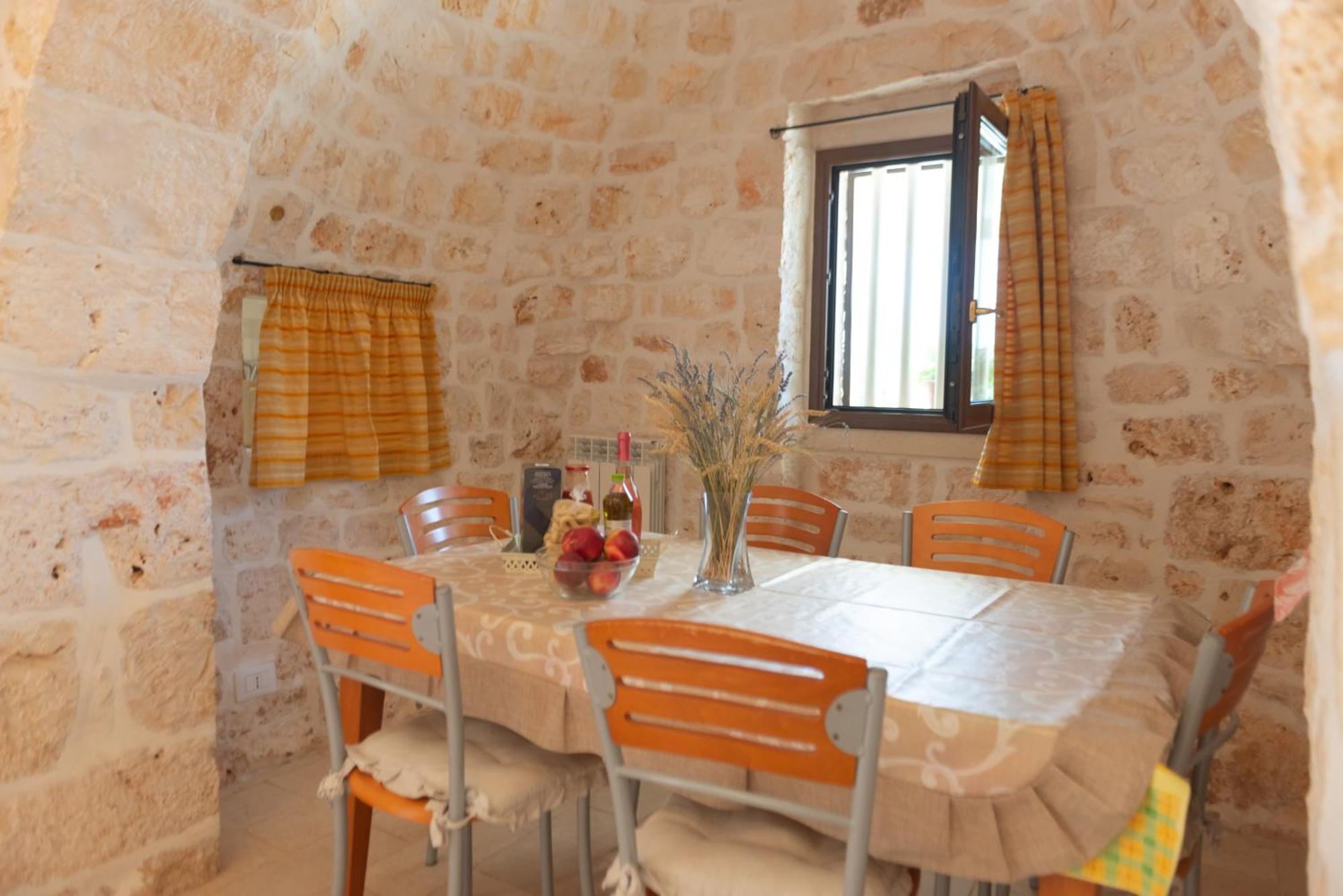 Trullo Filippo With Exclusive Pool Villa Cisternino Exteriör bild